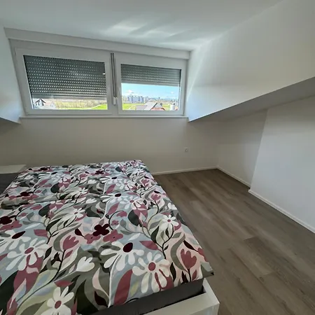 House Apartmán *